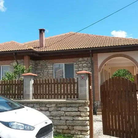 Sunny Villa